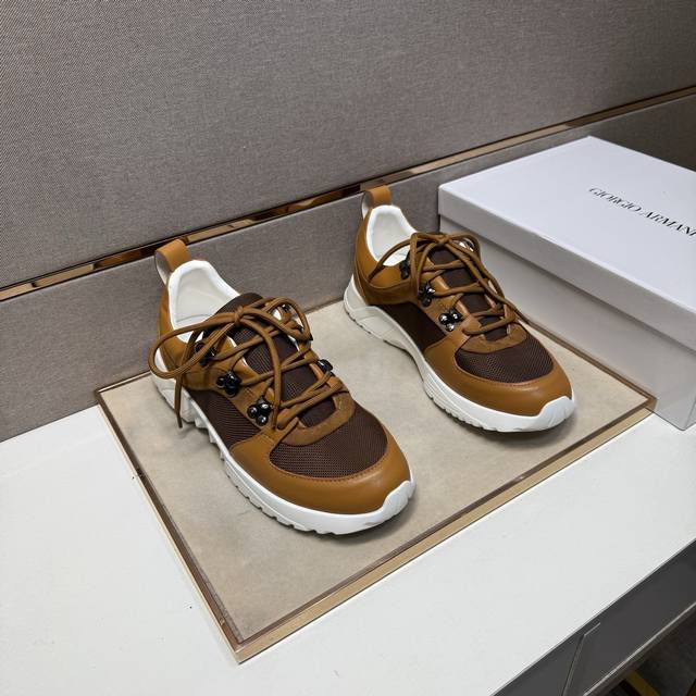 调工厂P价 男装男鞋 运动原单 阿玛尼～ 男士休闲鞋 2025Z柜同步发售 码数:38-44 # 5个颜色鞋面选用多材质拼接真皮内里，舒适透气，鞋底：原版舒适耐