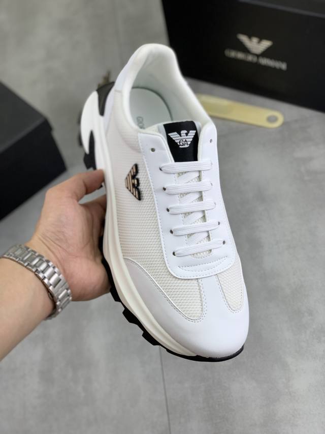 调工厂P价 男装男鞋 运动原单 阿玛尼 新款男鞋抢先上市，材料做工完胜市场所有版本 最高品质进口原版牛皮，内里材料采用羊皮内里，私模软质Tpu橡胶舒适大底，上脚