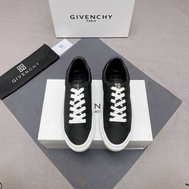 调工厂P价 男装男鞋 运动原单 Gvx 新品板鞋牛皮City运动鞋 采用进口牛皮打造，鞋舌金属铭牌镌刻Givench* Logo。内里进口羊皮打造 原版独立一体