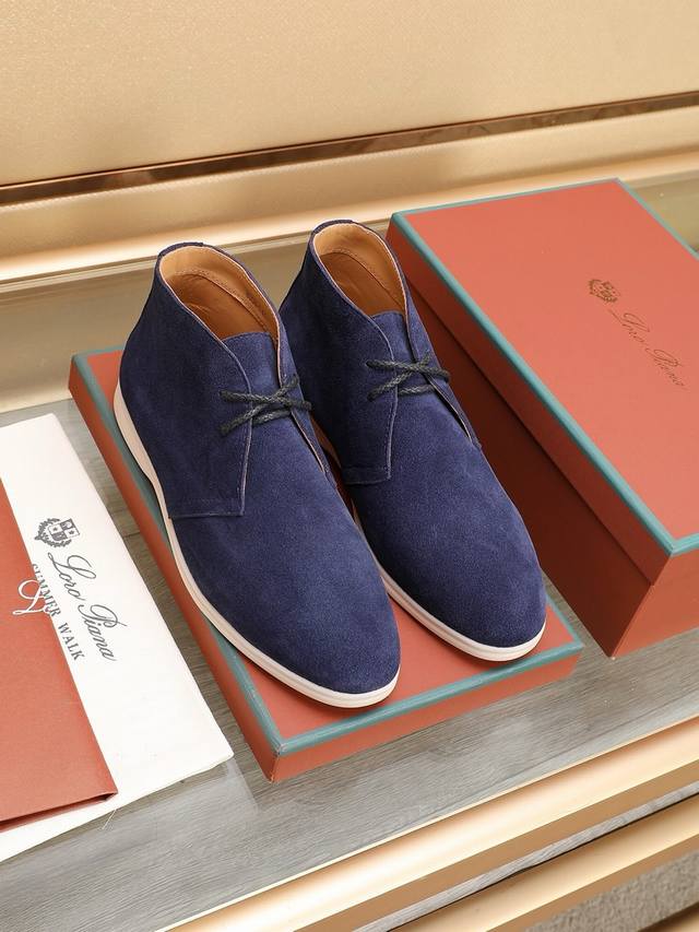 调工厂P价 男装男鞋 运动原单 Loro Piana 新款莫卡辛鞋采用防泼水处理绒面革鞋面，搭配橡胶鞋底，经典之作。繁复的匠艺工序、精心考究的结构，令鞋款轻盈而