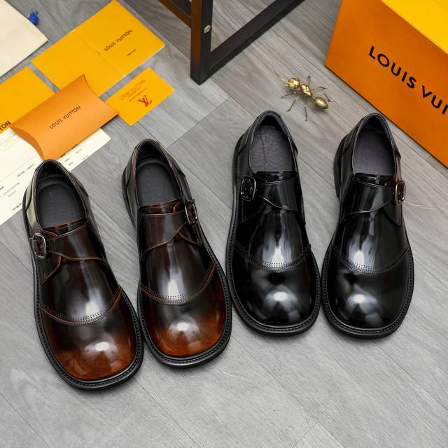 调工厂P价 男装男鞋 运动原单 商品商标：Lv 路易威登 商务搭扣套脚皮鞋 正码码数: 37-46 商品材料：精选优质珠光牛皮鞋面 猪皮内里 橡胶大底