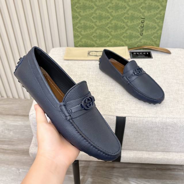 G家 男士豆豆鞋 2025官网同步 高端品质 市场顶级版本 进口头层荔枝纹黑色牛里垫脚水染棕牛里。 尺码38-45