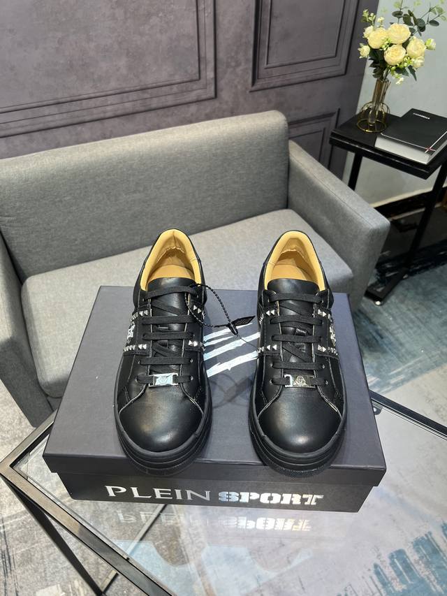 Philipp Plein-菲利普普来因 普来因爆款来袭独家款现货 Philipp Plein 德国Pp菲利普官网新款上市 完美造型打造顶级品质气垫组合橡胶耐磨