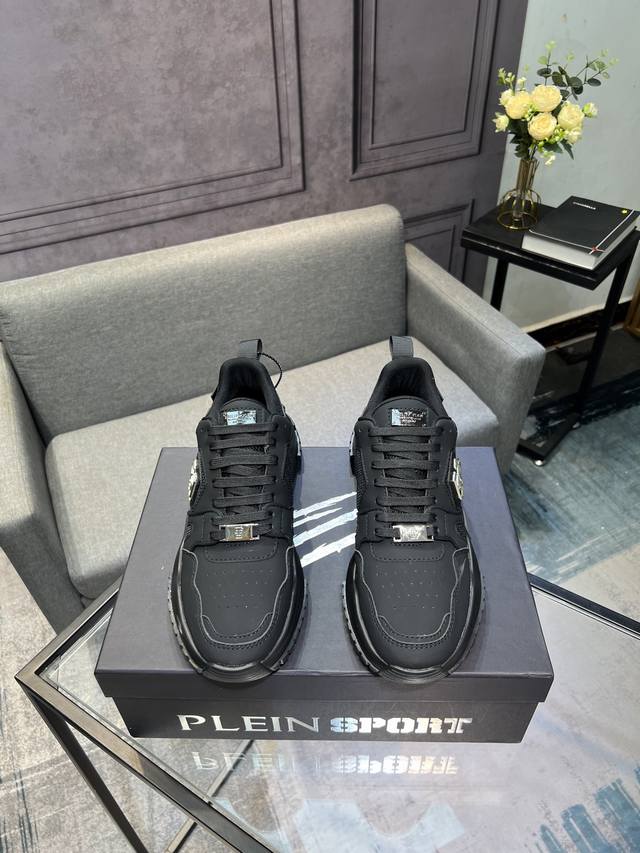 Philipp Plein-菲利普普来因 普来因爆款来袭独家款现货 Philipp Plein 德国Pp菲利普官网新款上市 完美造型打造顶级品质气垫组合橡胶耐磨