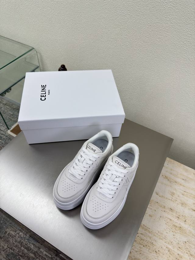 新元素 厚底Celine 25Ss早秋 运动鞋 精品 凯旋门系列 休闲 白色 赛琳 家族元素设计 Logo 面料小牛皮 厚底设计 立体绣花 凯旋门 钢印压模小牛