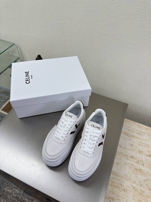 新元素 厚底Celine 25Ss早秋 运动鞋 精品 凯旋门系列 休闲 白酒红配赛琳 家族元素设计 Logo 面料小牛皮 厚底设计 立体绣花 凯旋门 钢印压模小