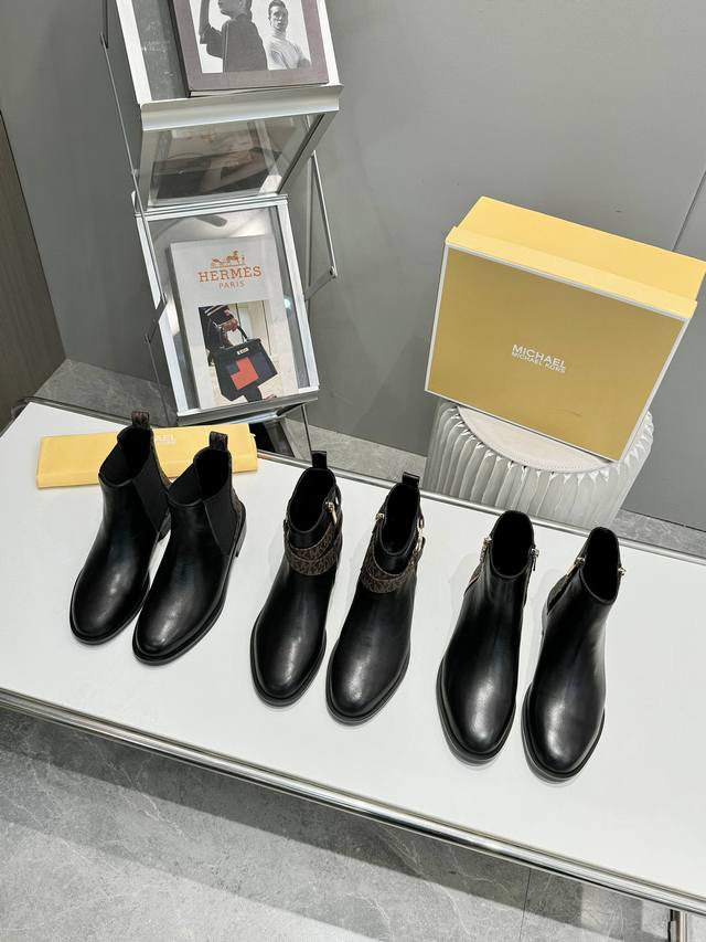 Michael Kors 2025秋冬新款马丁靴第2款3款4款 官网同步发售： 面料：进口头层牛皮+定制特殊材料 内里：进口透气软羊皮 大底：防滑原版手工组合橡
