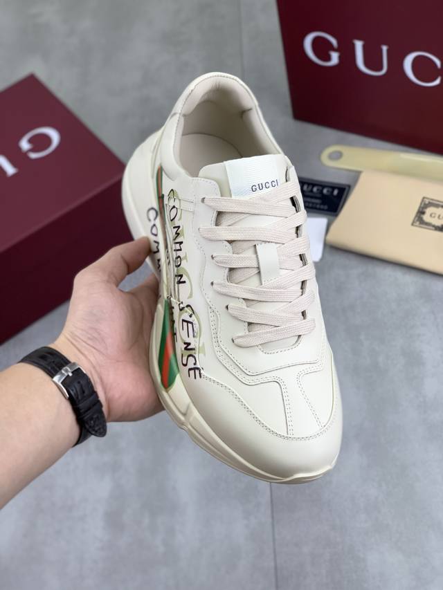 工厂P价P 实价 Gucci 情侣款 高版本古奇爆款老爹鞋。专柜同步发售 ，，鞋面采用进口牛皮，舒适羊皮内里，脚感一级棒，原版轻便减震加厚发泡大底，简约拼色，百