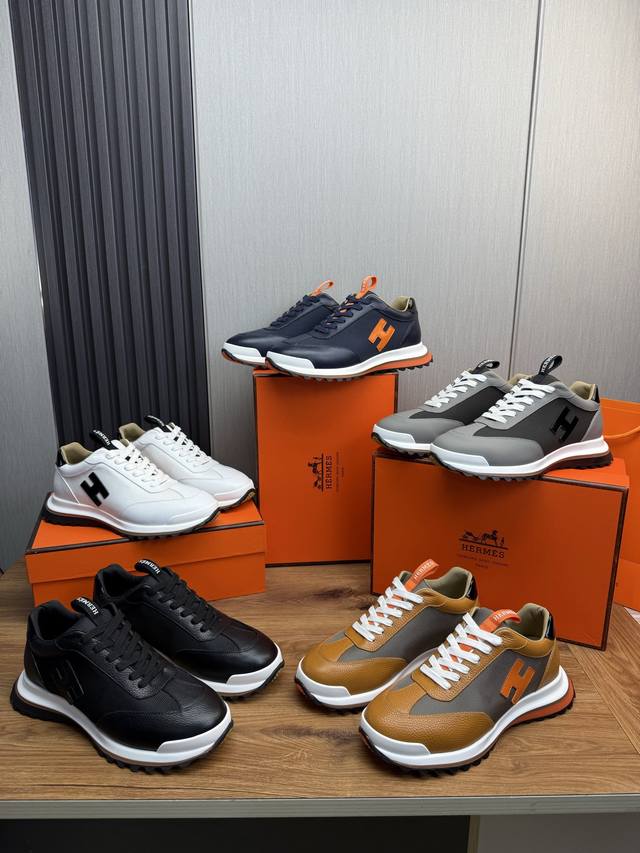 工厂P价 Hermes 爱马仕 Leader运动鞋！ 多色拼接高科技斜纹、小牛皮和麂皮山羊皮运动鞋。轻盈几何鞋底，打造时尚都市造型。 产品详情： 白色和橙色橡胶