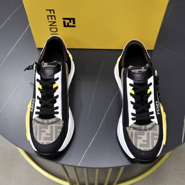出厂价P 品牌：芬迪 Fendi 尺码：38-44 45、46定制 等级：原单品质 高版本 材料： 进口牛皮 优质舒适内里 原版轻便防滑大底 款式类别: 旅游出
