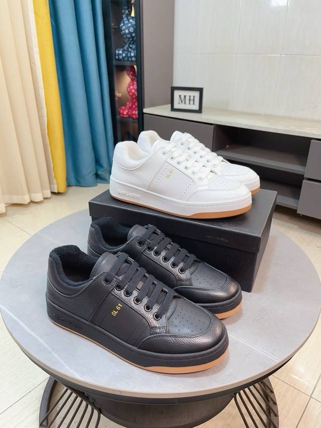 出厂价P Slp新款爆款 圣罗兰 原单 时尚单鞋 材质，鞋面进口牛皮鞋面+全水染环保内里，高弹Pu垫脚，-原版真皮大底-时尚潮流元素，高端大气，气场十足-Siz