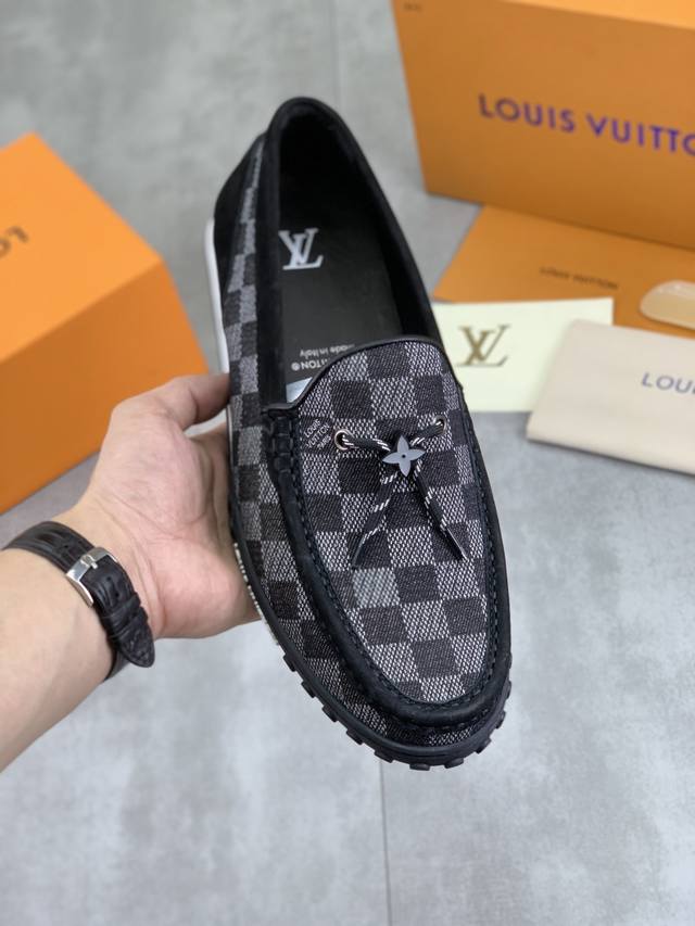 出厂价Pp 实价 Louis Vuitton 水染牛里 原单 新款Lv路易威登 * 顶级版本 Lv经典皮鞋！选用进口原版小牛皮 原版真皮边条拼接耐磨高端橡胶大底