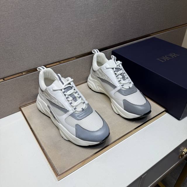 出厂价Pp 迪B22～ 男士休闲鞋 2025Z柜同步发售 码数:38-44 # 5个颜色鞋面选用多材质拼接网布内里，舒适透气，鞋底：原版舒适耐磨大底，实物拍摄实