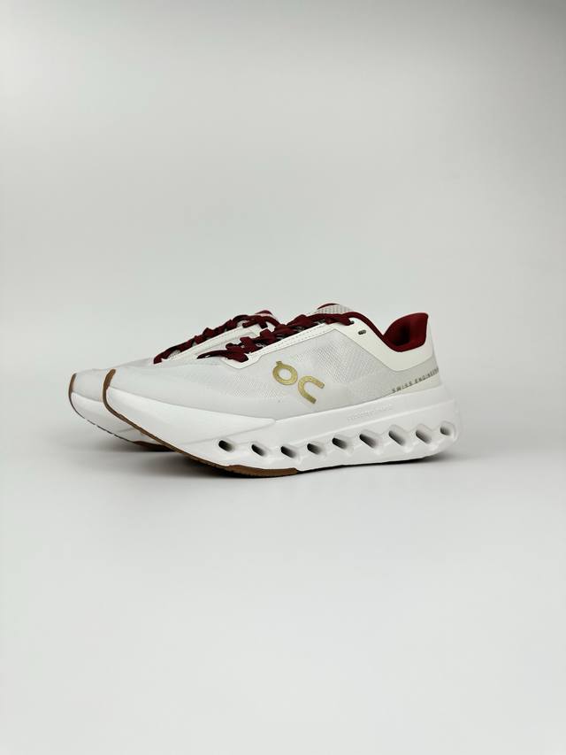 实价 现货 新配色 蛇年限定 独家秋冬新品 公司级高品质 On昂跑 Cloudsurfer Next 新款同步官网 百搭防滑耐磨休闲轻便 缓震跑步鞋 原版开发