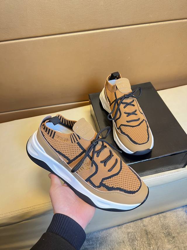 布鲁提 原单品质.～ 独特现代风运动鞋。休闲鞋潮男必备款 意大利进口原版品牌，进口原版皮，羊皮垫脚 拒绝脱色磨脚 鞋底：原厂特供原版底，法国懒人风格设计 贴脚