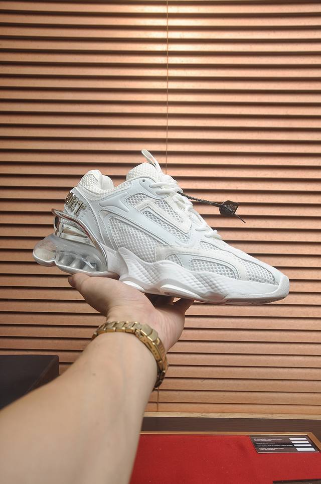 出厂价P Philipp Piein 菲利普普萊茵 官网最新款原版开模，面料：原版头层粒面小牛皮，原版五金轱辘头，裡料：牛皮内里 做工精细，完美楦型，码数:39