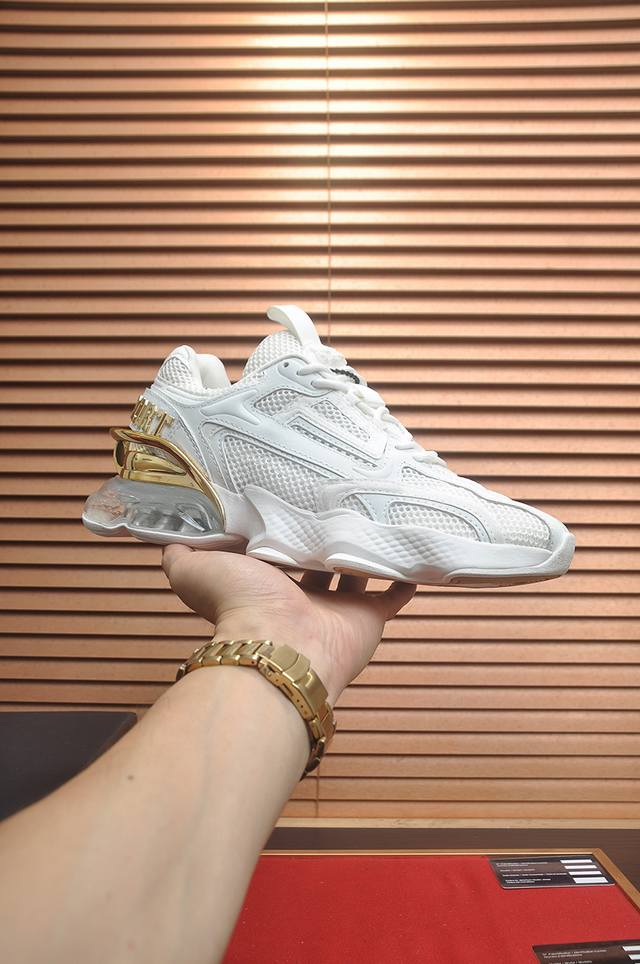 出厂价P Philipp Piein 菲利普普萊茵 官网最新款原版开模，面料：原版头层粒面小牛皮，原版五金轱辘头，裡料：牛皮内里 做工精细，完美楦型，码数:39