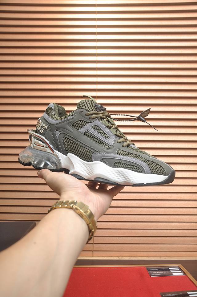 出厂价P Philipp Piein 菲利普普萊茵 官网最新款原版开模，面料：原版头层粒面小牛皮，原版五金轱辘头，裡料：牛皮内里 做工精细，完美楦型，码数:39