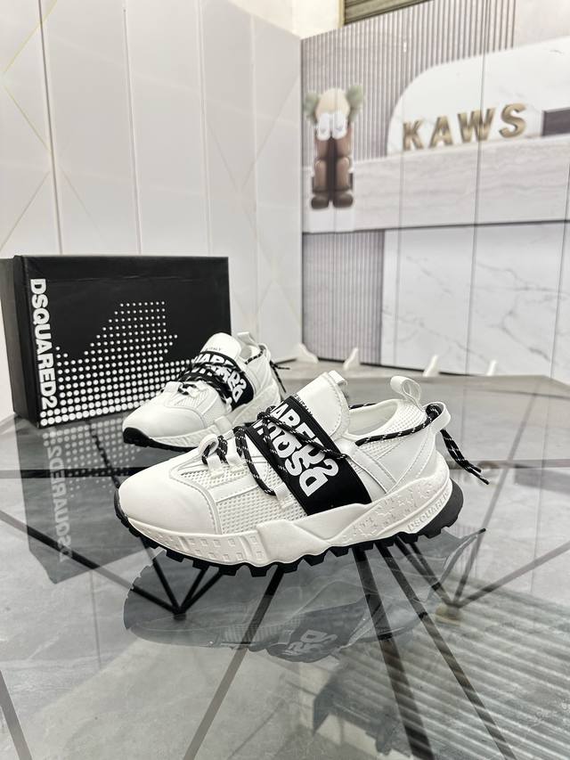 售 价: P 商品商标：Dsquard D2次方* 低帮运动鞋 正码码数: 38-45 可订做46. 商品材料：鞋面进口牛皮拼接原版材料，透气内里，原版大底。