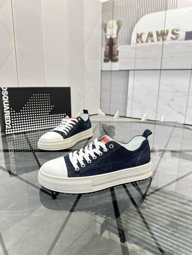 售 价: P 商品商标：Dsquard D2次方* 低帮休闲鞋 正码码数: 35-45 可订做46. 商品材料：鞋面进口专柜原版材料，羊皮内里，原版大底。 编