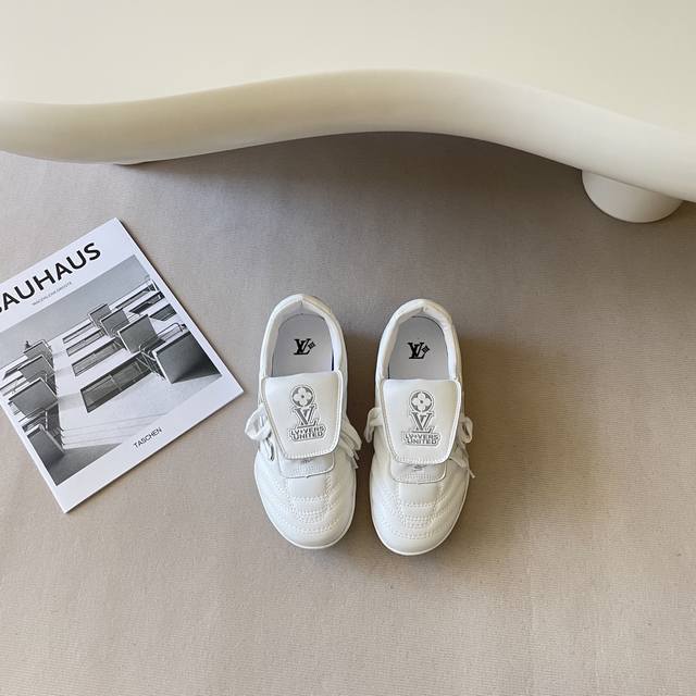 Louis Vuitton 路易威登2025顶级专柜 情侣限定 官网上新 独家首发 Lv 路易威登 1854系列情侣休闲鞋 足球鞋 路易威登 Louis Vui