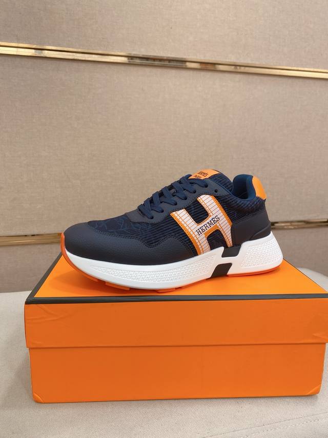 工厂P价 Hermes 经典原单版本 爱马仕；顶级代购男士最新专柜同步发售，意大利进口原版▲▲牛皮▲▲ 凸显高端 贵气 档次 做工考究 意大利进口水染牛皮内里