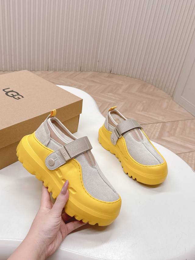 情侣款 Ugg新款羊毛鞋 贴脚又舒服，完全不会磨脚，穿一整天都不累。有设计感，无论是搭配牛仔裤走休闲风，还是搭小裙子走温柔风，都能轻松拿捏，适配度100% 回头