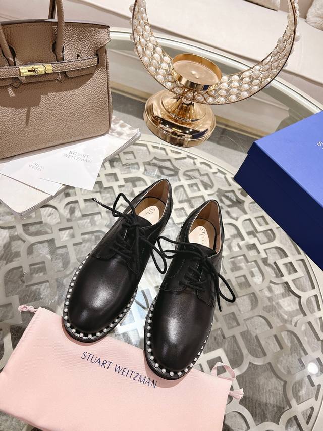 Sw系列P： Sw 市场最高版本 年最新版本！与专柜同步！原版1:1顶级复古刻 方头楦型 来自Stuart Weitzman的经典款高跟凉鞋好经典的一款 每年夏