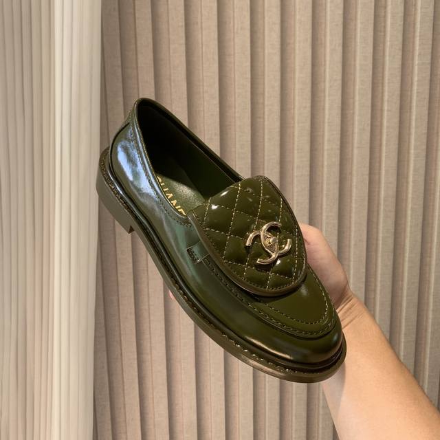 官网同步高版本更新，Chanel 香奈儿早春新款顶级秋鞋单鞋系列__________________ 春季香家必备爆款，女神系列，拥有香家特色优雅名媛气质，超级
