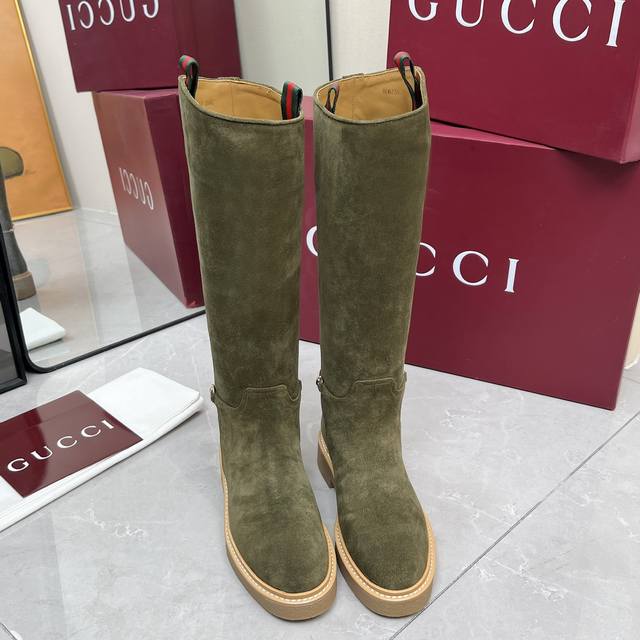短款 长款 Gucci 古驰 25秋冬 经典马衔扣骑士靴 顶级版本！欢迎对比！标志马衔扣焕新再现为新季日常穿搭添注时尚魅力！ 鞋面:牛皮 羊猄 内里: 进口牛皮