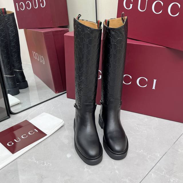 短款 长款 Gucci 古驰 25秋冬 经典马衔扣骑士靴 顶级版本！欢迎对比！标志马衔扣焕新再现为新季日常穿搭添注时尚魅力！ 鞋面:牛皮 羊猄 内里: 进口牛皮