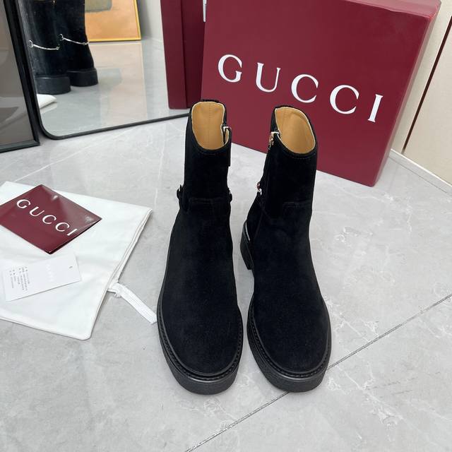 短款 长款 Gucci 古驰 25秋冬 经典马衔扣骑士靴 顶级版本！欢迎对比！标志马衔扣焕新再现为新季日常穿搭添注时尚魅力！ 鞋面:牛皮 羊猄 内里: 进口牛皮
