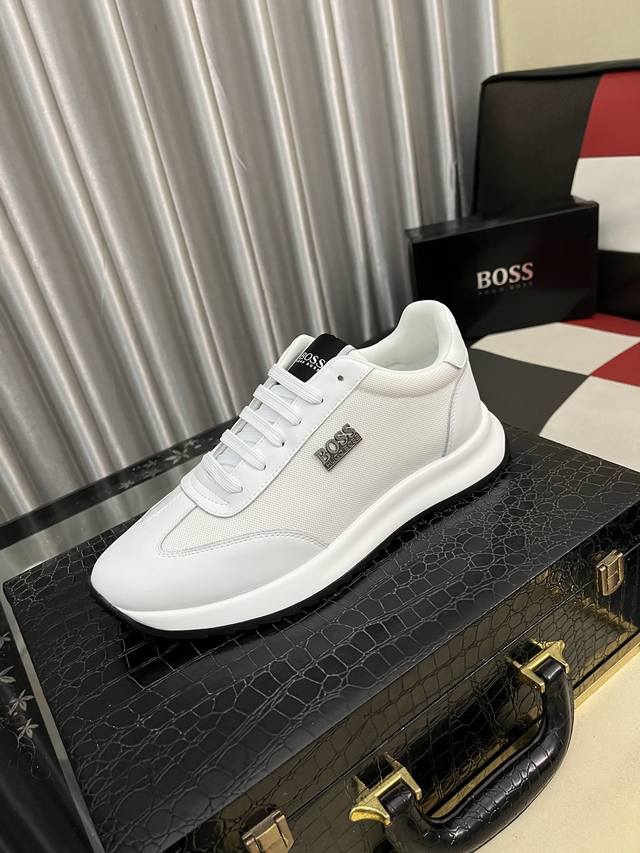 调工厂P价 男装男鞋 运动原单 Boos 男鞋休闲鞋原单品质鞋面采用进口小牛皮，超透气舒适内里做工精细，高端大气。有时尚典范造型。发泡透明耐磨大底，穿着舒适，值