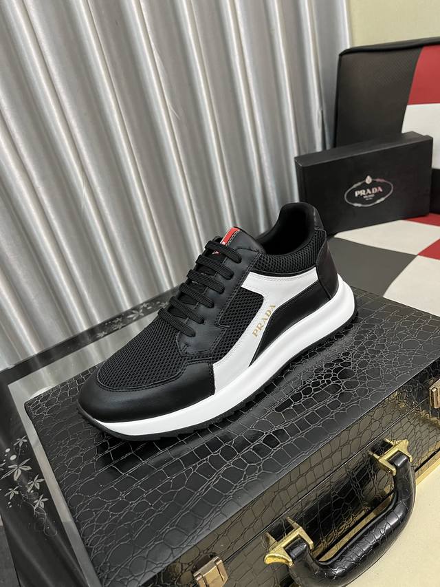 调工厂P价 男装男鞋 运动原单 普拉达 男士经典休闲鞋，进口头层牛皮配专用材料，意大利进口水染小牛皮内里高档舒适，原版大底轻盈耐磨！纯手工制作，细节决定品质！S