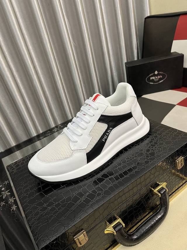 调工厂P价 男装男鞋 运动原单 普拉达 男士经典休闲鞋，进口头层牛皮配专用材料，意大利进口水染小牛皮内里高档舒适，原版大底轻盈耐磨！纯手工制作，细节决定品质！S