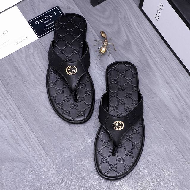 调工厂P价 男装男鞋 运动原单商品商标：Gucci 古驰 人字拖鞋 正码码数: 38-45 46定做不退换 商品材料：精选牛皮拼接织带鞋面 脚背超纤里 橡胶大底