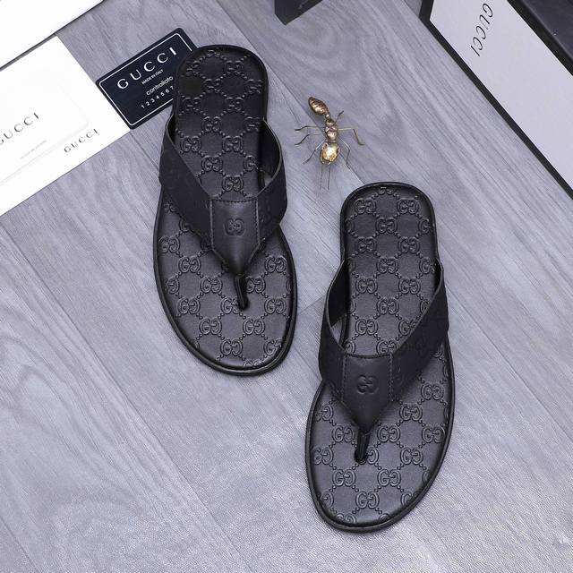 调工厂P价 男装男鞋 运动原单商品商标：Gucci 古驰 人字拖鞋 正码码数: 38-45 46定做不退换 商品材料：精选牛皮拼接织带鞋面 脚背超纤里 橡胶大底