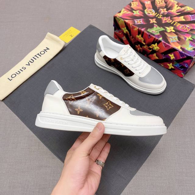 调工厂P价 男装男鞋 运动原单 Lv 最新款火爆上市，原版1:1开模订制，版型经典独特，时尚高端大方上档次 。材料，头层牛皮搭配全羊皮内里，码数38-44 编号