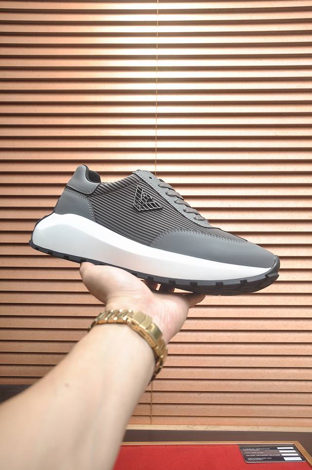 调工厂P价 男装男鞋 运动原单 Armani 阿玛尼最新新款休闲鞋 火爆热卖官网同款 原单爆款 .原工厂P牛皮材料1：1原板 牛皮内里，原厂发泡大底。身配件一比