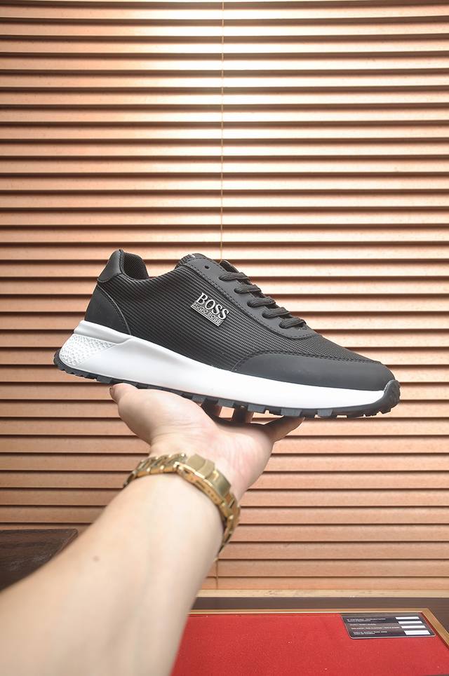 调工厂P价 男装男鞋 运动原单 Boss 市场最高版本男鞋，欢迎1:1对比，爆单款Boss香港专柜休闲鞋，专柜品质，支持验货，优质做工，鞋面采用意大利进口胎牛皮