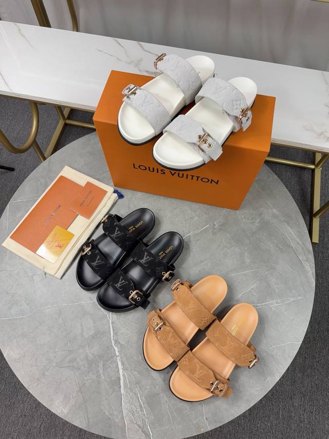 工厂P价 女装女鞋 运动原单 Lv 路易威登 223 2026春夏新款 顶级版本原版一致 专柜主打最新款 草编拖鞋 硬货上新 代购级别！高级感十足！国内外博主刷