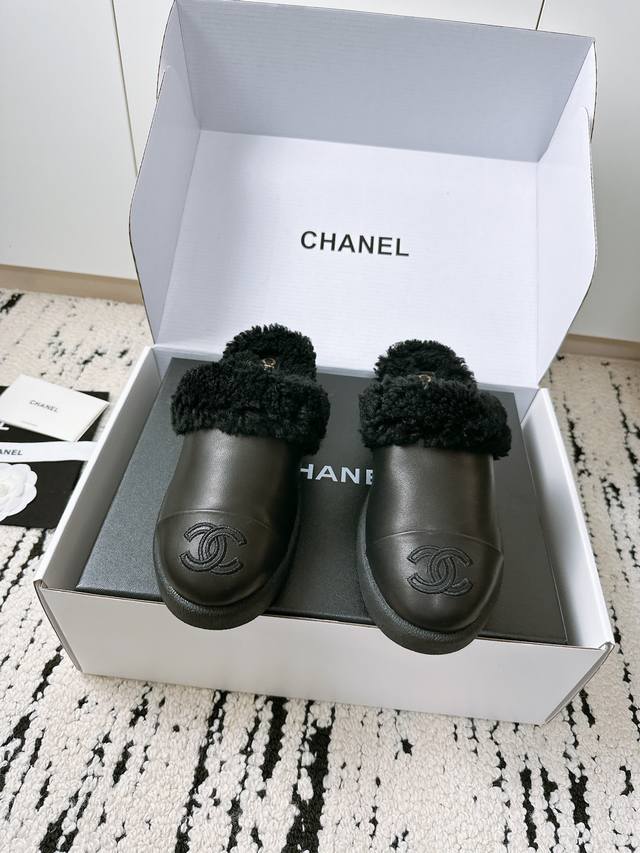 工厂P价 女装女鞋 运动原单 小香26A 官网最新款 雪地靴选配飞机盒加10块 专柜品质 所有材质都根据原版定制！购入正品开发 Chanel 2026秋冬款毛毛