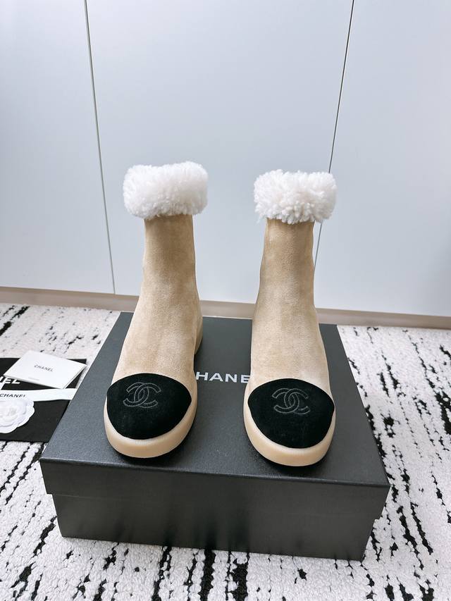 工厂P价 女装女鞋 运动原单 小香26A 官网最新款 雪地靴选配飞机盒加10块 专柜品质 所有材质都根据原版定制！购入正品开发 Chanel 2026秋冬款毛毛
