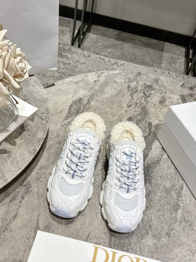最新爆款 明星款2025主推爆品 全新发售的迪奥 Dior Chrono 新款休闲运动鞋跑鞋老爹鞋半拖 真的酷毙了，未来感十足原版完美复刻！羊毛里 全对版材质