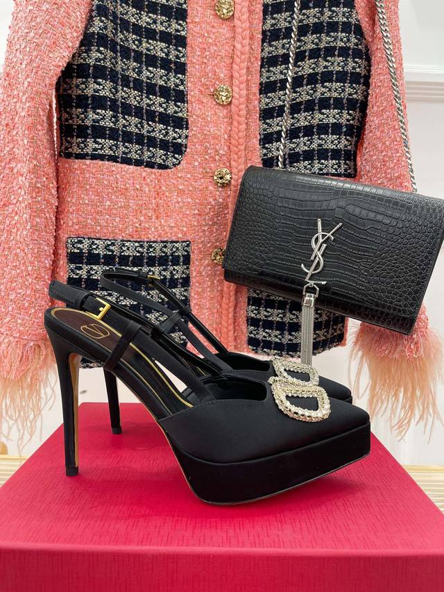 厂价 Valentin｜华伦天伦春夏发布会新品