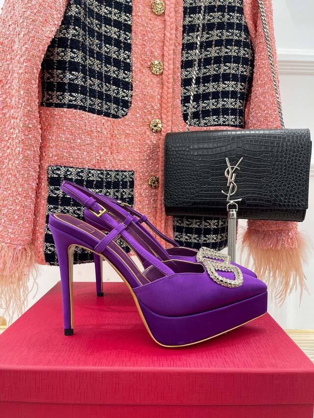 厂价 Valentin｜华伦天伦春夏发布会新品