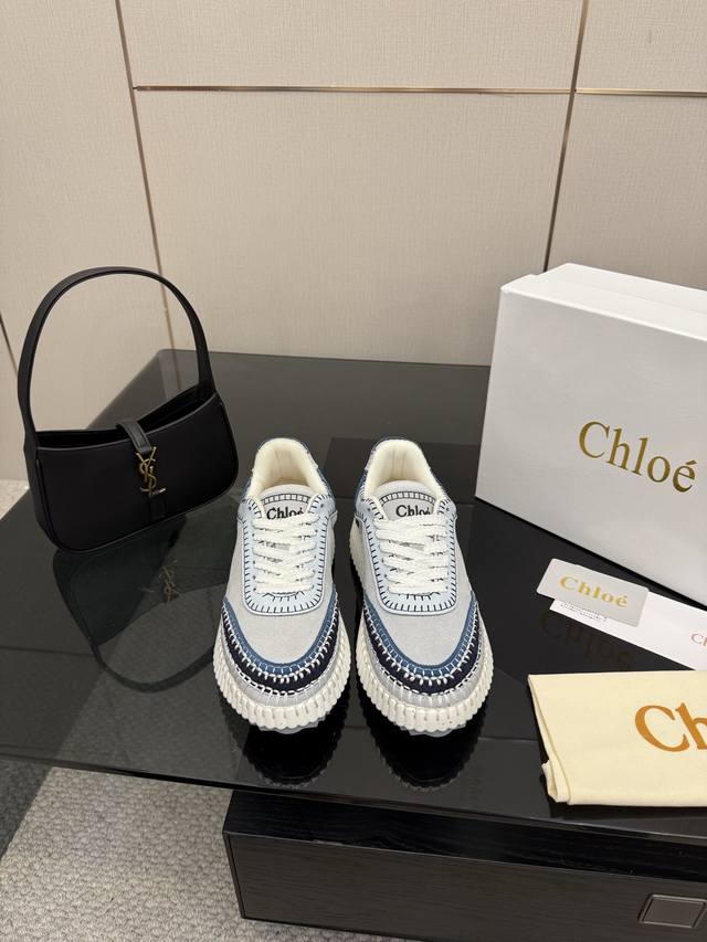Chloe 克洛伊 最新的缝马克线 原版私模高密度发泡鞋底 人工固特异手法穿线 配上后所有的位置刚刚好 所有的工艺与材质原版一致 绝对是一双耐穿耐看行走江湖必备  Chloe 克洛伊 最新的缝马克线 原版私模高密度发泡鞋底 人工固特异手法穿线 配上后所有的位置刚刚好 所有的工艺与材质原版一致 绝对是一双耐穿耐看行走江湖必备