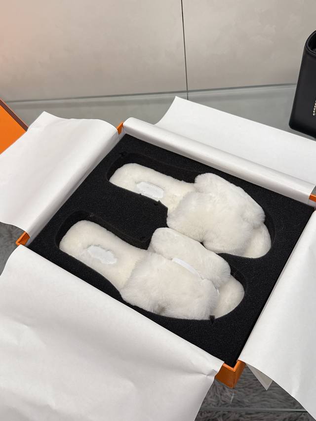 工厂P价P： Hermes爱马仕经典H拖 羊毛制造 高端货 经典常青树系列单品 面料 ：皮毛一体毛 包中底料 ：毛质剪糕直毛 所有中底料 ：真皮皮浆+意大利做法