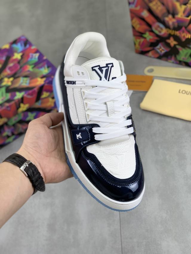 工厂P价P 实价 Louis Vuitton 原单 新款Lv路易威登 * Lv经典潮鞋！选用进口原版牛皮 水染牛皮内里.最新款原版耐磨橡胶组合大底！高品质精品！