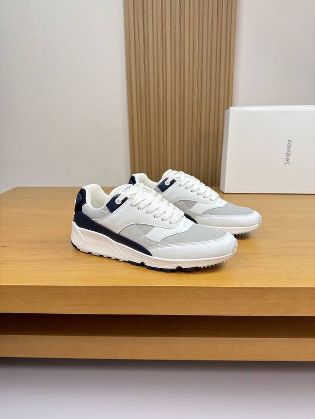 Saint Laurent 圣罗兰 -高端品质 原单 休闲运动鞋 -鞋面：纳帕小牛皮、反绒小牛皮、鞋舌.丝印品牌Logo、后跟车缝品牌塑胶模块 -内里：毛巾布里